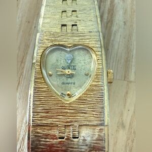 Vintage quintel ladies heart gold tone watch NEW BATTERY